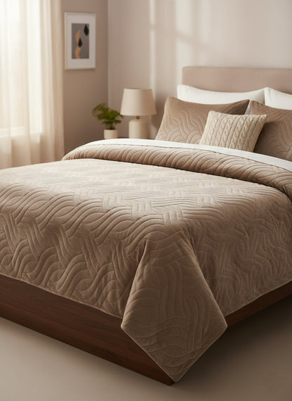 Cuvertura de Pat Velvet 220/240 + 2 Fete de Perna